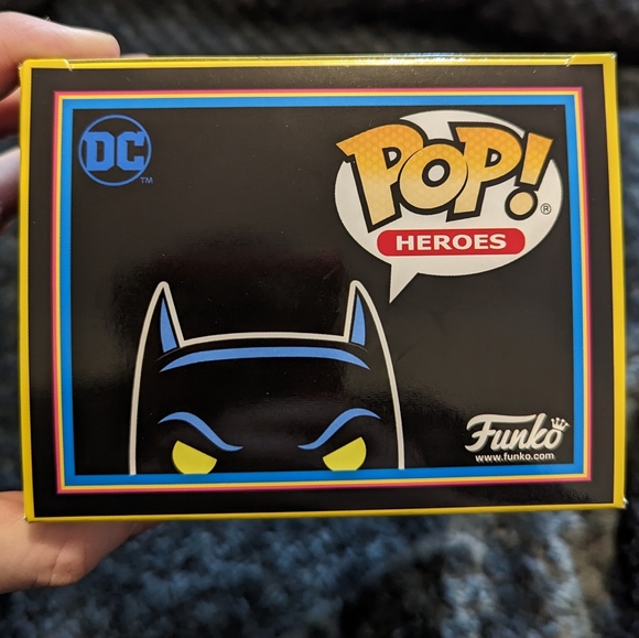 Batman The Animated Series 369 Blacklight Funko Pop Heroes Vinyl Figure - Picture 5 of 16